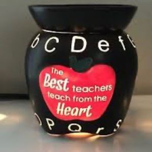 Brand New Scentsy Warmer